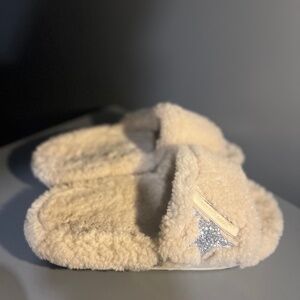 Golden Goose Shearling Slides Pool Star 42 Cream with Silver Glitter Star
